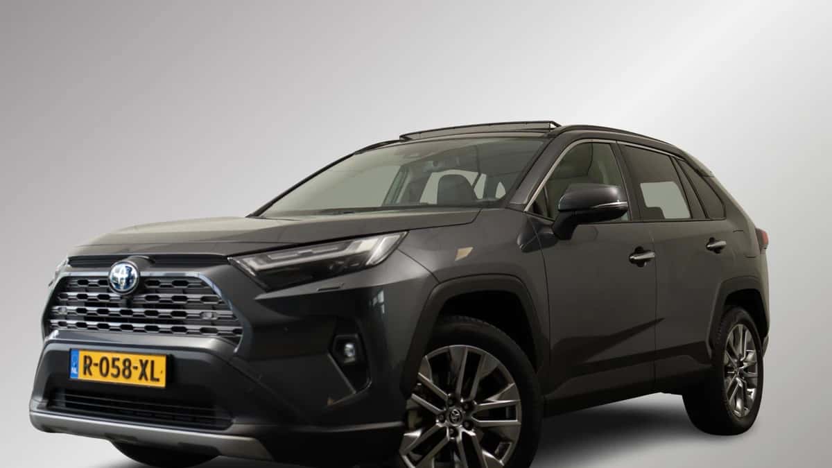 Toyota RAV4 (2023) — foto 1