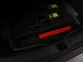 Toyota RAV4 (2023) thumbnail 17
