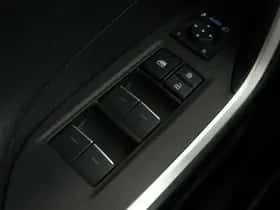 Toyota RAV4 (2023) thumbnail 34