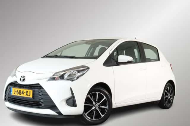 Toyota Yaris (2020) thumbnail 1