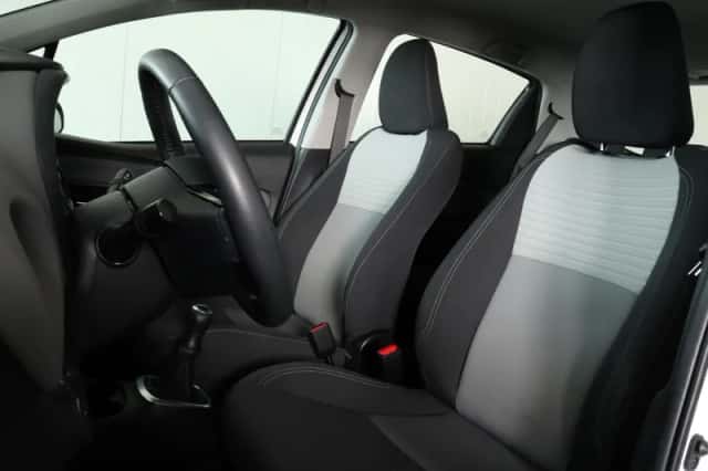 Toyota Yaris (2020) thumbnail 5