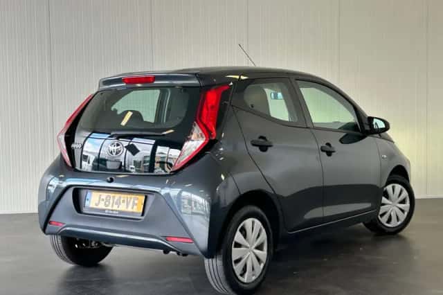 Toyota Aygo (2020) thumbnail 2