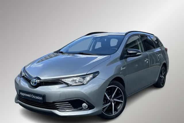 Toyota Auris (2017) thumbnail 1