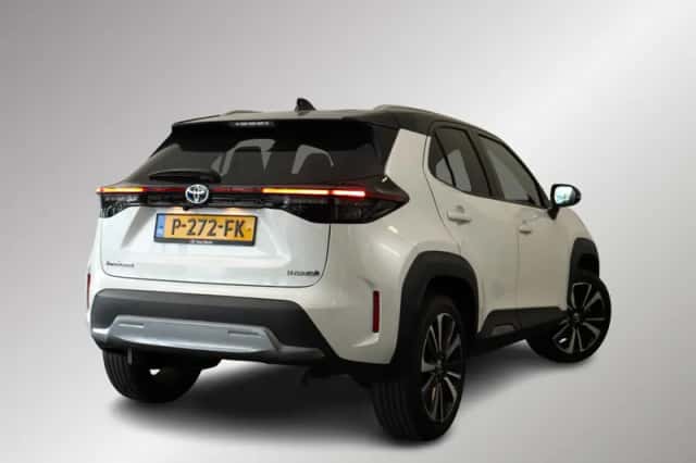 Toyota Yaris Cross (2022) thumbnail 2