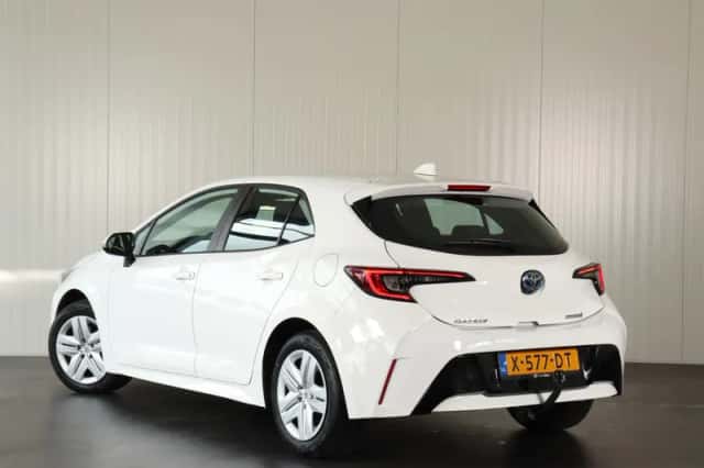 Toyota Corolla (2023) thumbnail 4