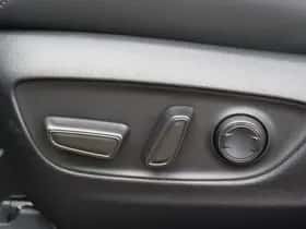 Toyota RAV4 (2024) thumbnail 24