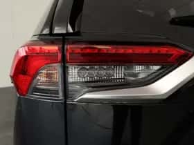 Toyota RAV4 (2024) thumbnail 5