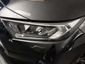 Toyota RAV4 (2024) thumbnail 6