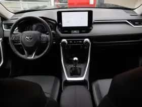 Toyota RAV4 (2024) thumbnail 8