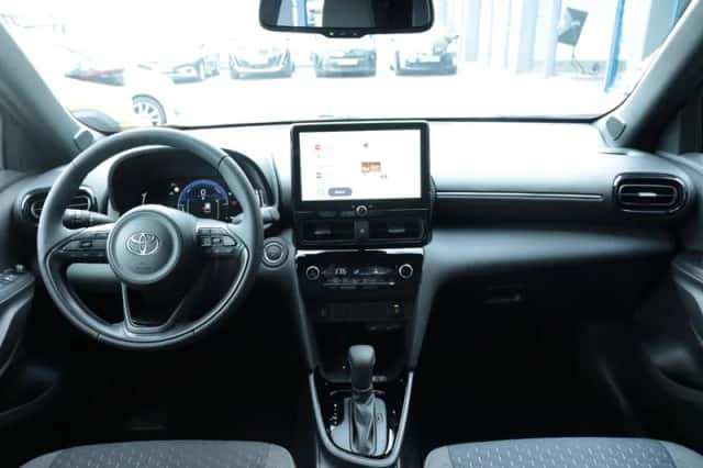 Toyota Yaris Cross (2026) thumbnail 3