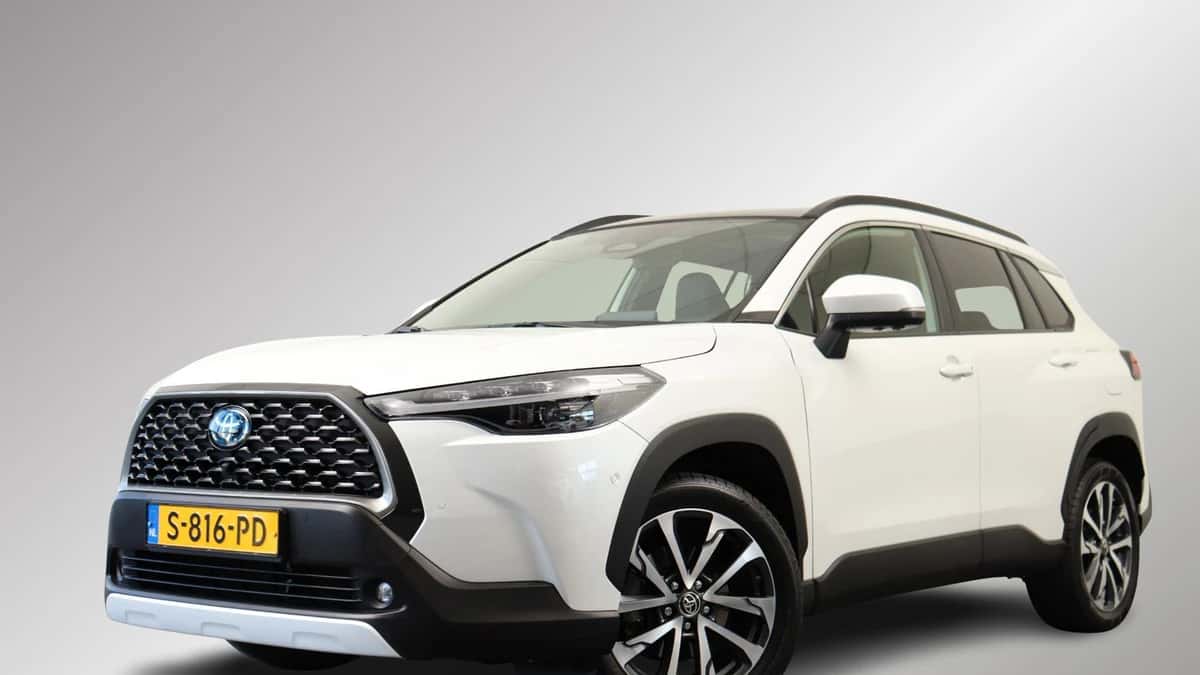Toyota Corolla (2023) — foto 1