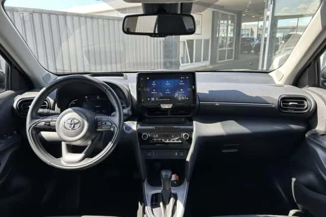 Toyota Yaris Cross (2023) thumbnail 3