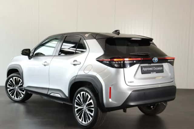 Toyota Yaris Cross (2022) thumbnail 4