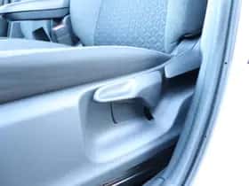 Toyota Yaris Cross (2024) thumbnail 24