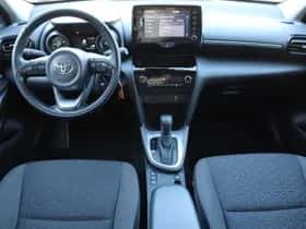 Toyota Yaris Cross (2024) thumbnail 4