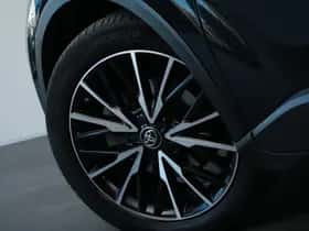 Toyota C-HR (2020) thumbnail 32