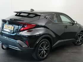 Toyota C-HR (2020) thumbnail 5