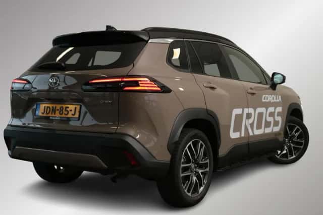 Toyota Corolla (2025) thumbnail 2