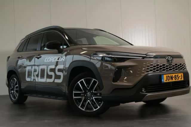 Toyota Corolla (2025) thumbnail 3