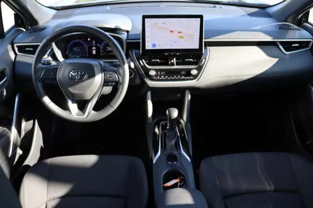 Toyota Corolla (2023) thumbnail 4