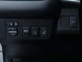 Toyota RAV4 (2018) thumbnail 14