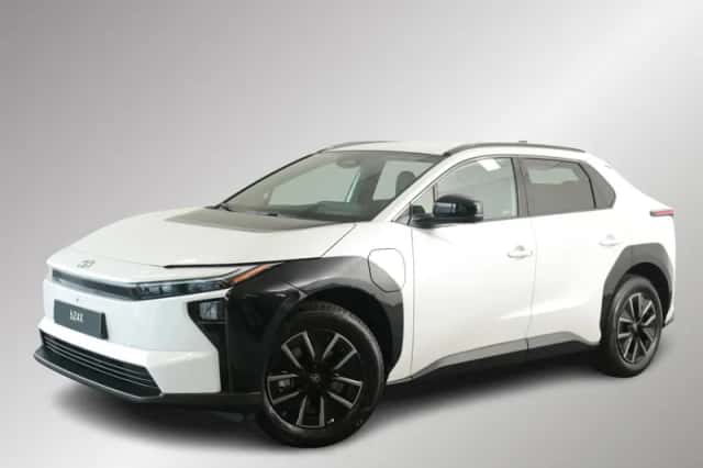 Toyota bZ4X (2025) thumbnail 1