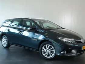 Toyota Auris (2017) thumbnail 4