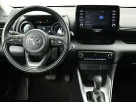 Toyota Yaris (2023) thumbnail 16