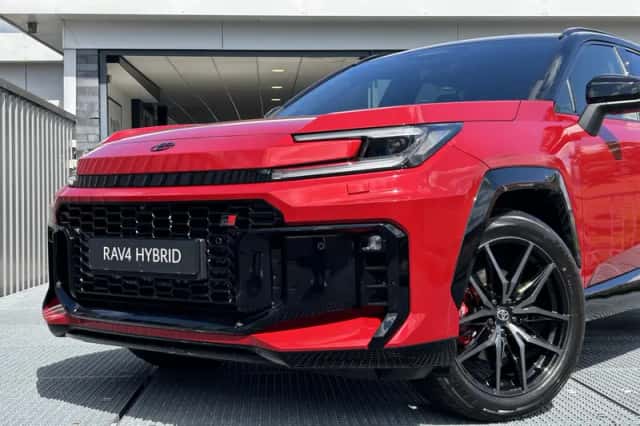 Toyota RAV4 (2026) thumbnail 6
