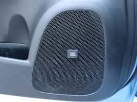 Toyota Prius (2013) thumbnail 18