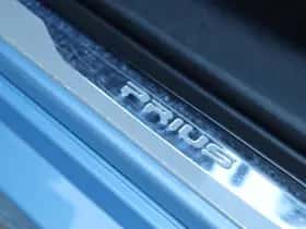 Toyota Prius (2013) thumbnail 26