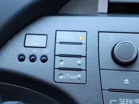 Toyota Prius (2013) thumbnail 36