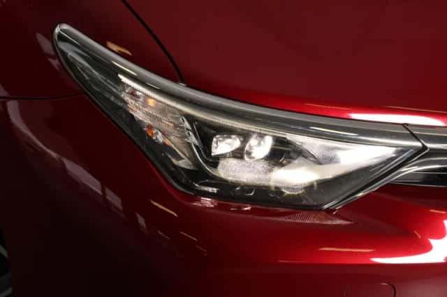 Toyota Auris (2017) thumbnail 6
