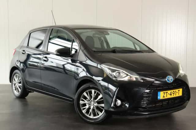Toyota Yaris (2019) thumbnail 3