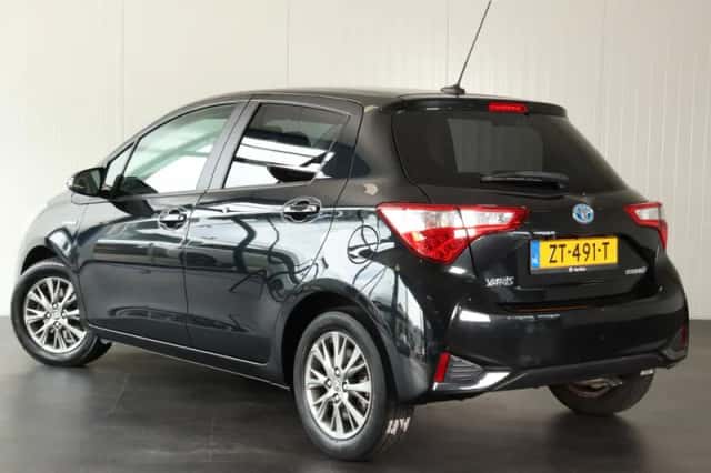 Toyota Yaris (2019) thumbnail 4