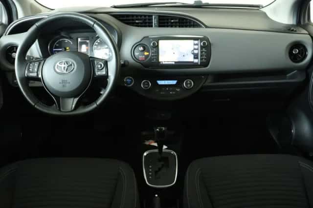 Toyota Yaris (2019) thumbnail 5