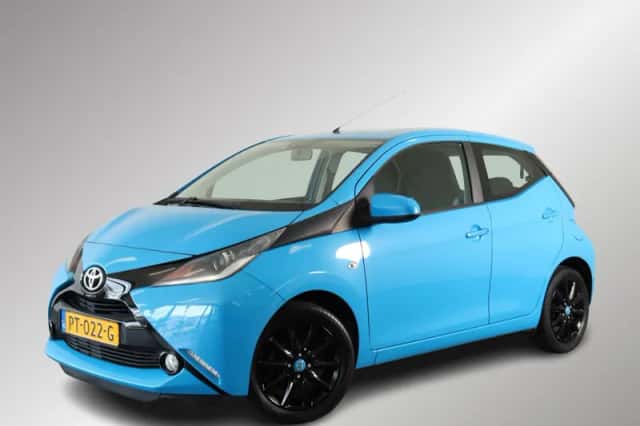 Toyota Aygo (2017) thumbnail 1