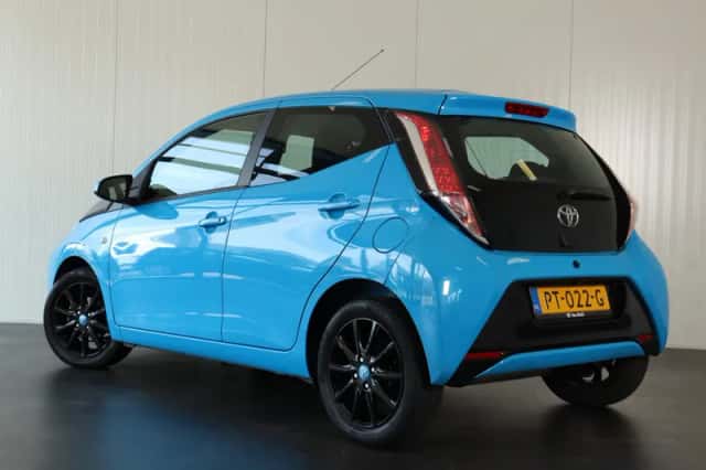 Toyota Aygo (2017) thumbnail 4
