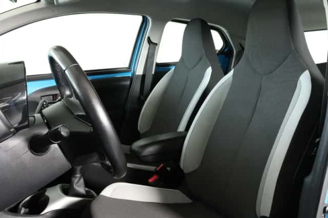 Toyota Aygo (2017) thumbnail 6