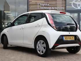 Toyota Aygo (2016) thumbnail 11