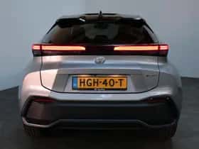 Toyota C-HR (2025) thumbnail 4