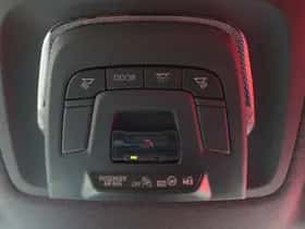 Toyota C-HR (2025) thumbnail 37