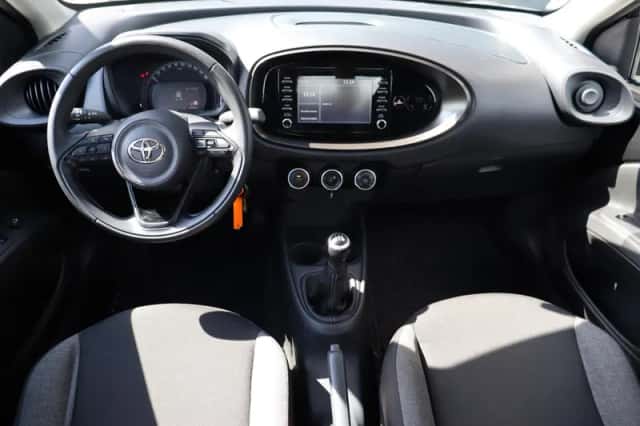 Toyota Aygo X (2022) thumbnail 4