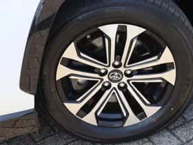 Toyota RAV4 (2022) thumbnail 4