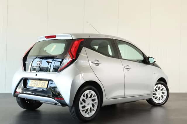 Toyota Aygo (2019) thumbnail 4
