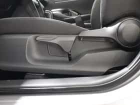Toyota Yaris Cross (2026) thumbnail 23