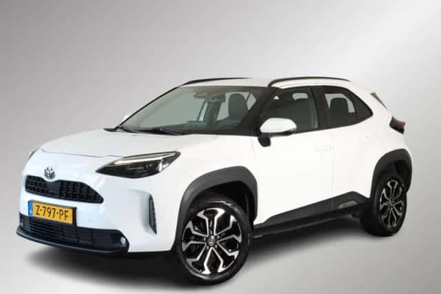 Toyota Yaris Cross (2024) thumbnail 1