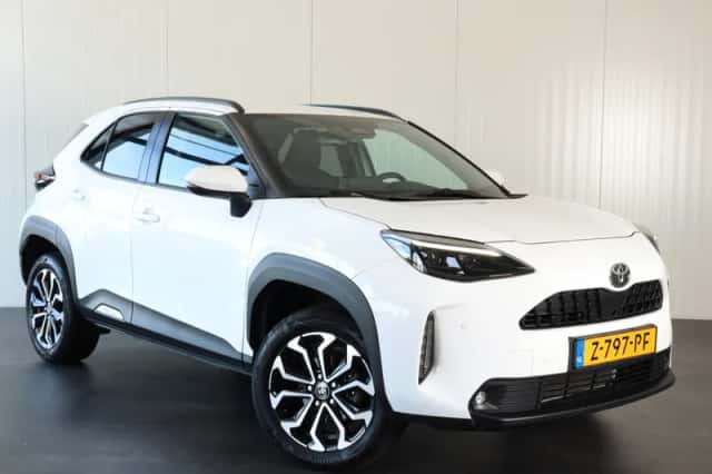 Toyota Yaris Cross (2024) thumbnail 3
