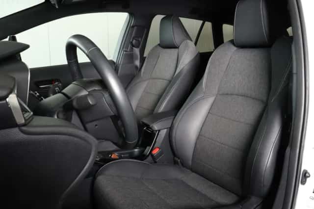 Toyota Corolla (2024) thumbnail 5