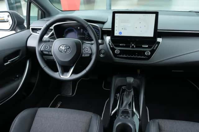 Toyota Corolla (2024) thumbnail 6